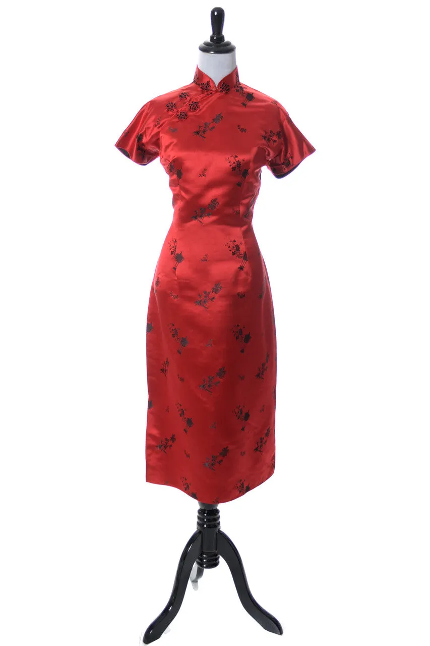 1950s Chinese Inspired Red and Black Satin Vintage Dress and Reversible Coat