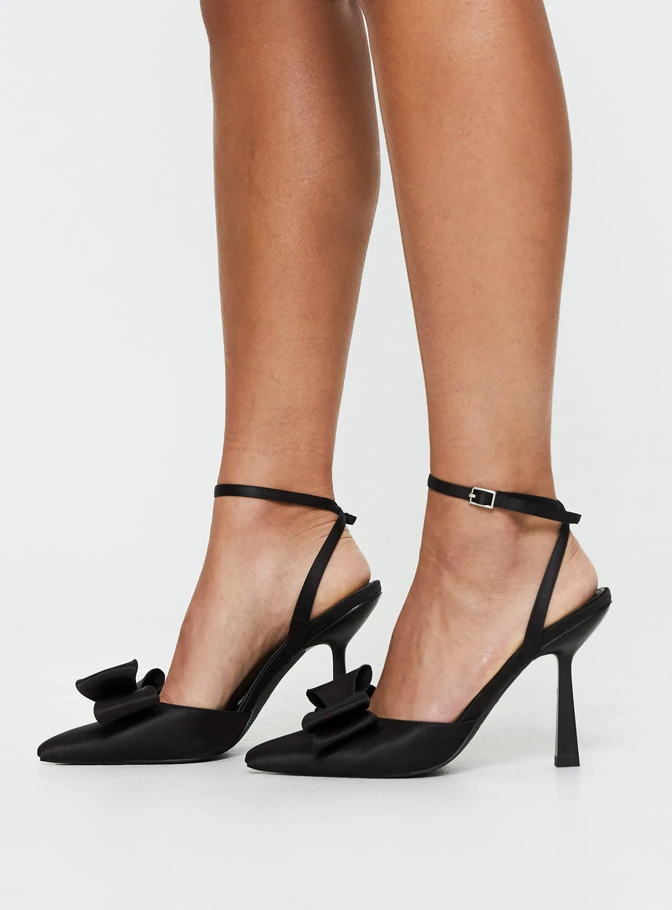 Anysa Bow Heels Black