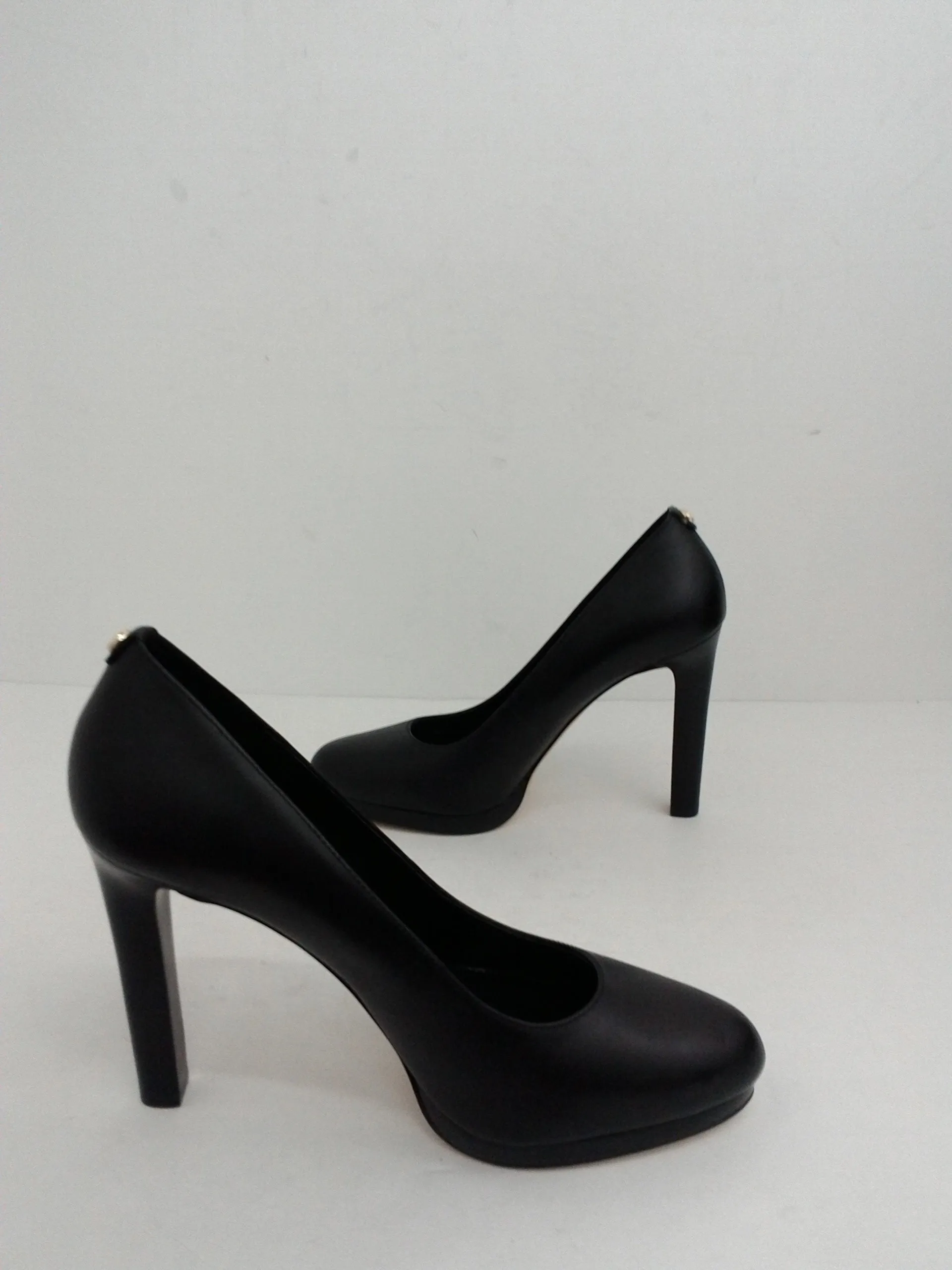 Michael Kors Women's Black Leather Heels Size 8.5 M